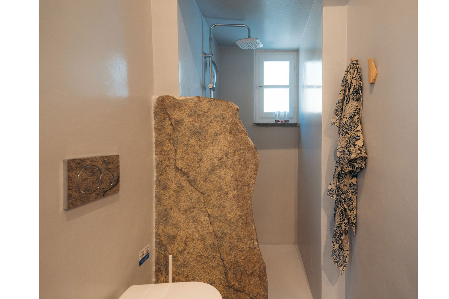 La salle de bain du studio familial Louisa à Kavos