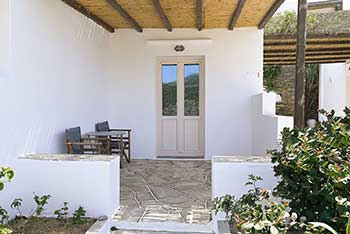 Studios Almira and Rigani at Kavos