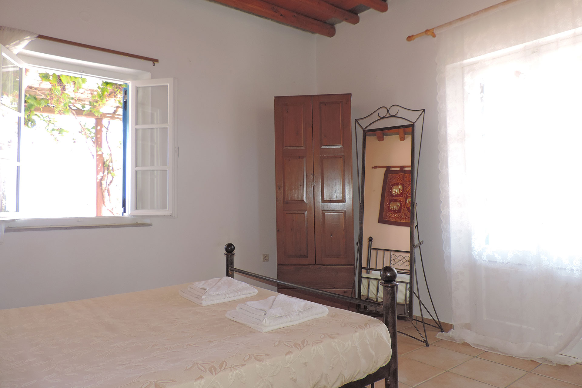 The master bedroom of Elia family house at Sifnos