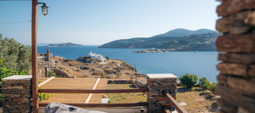 Pet friendly Studios and apartments in Fasolou beach Faros in Sifnos suitable for families and couples