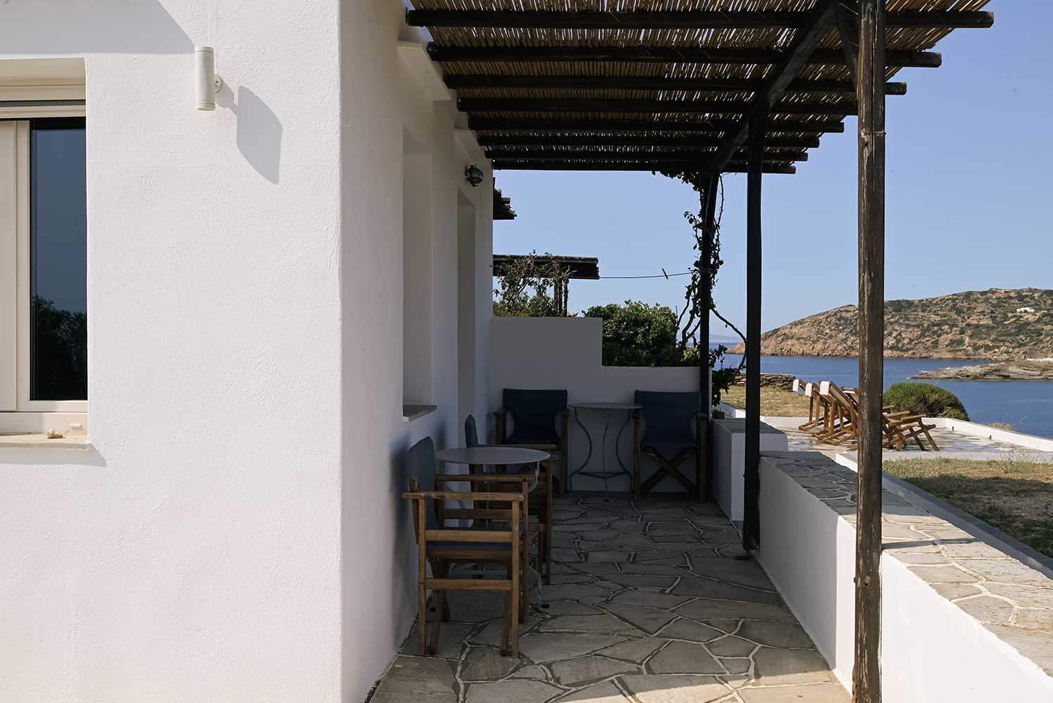 La vue sur la mer depuis studio familial Louisa à Kavos
